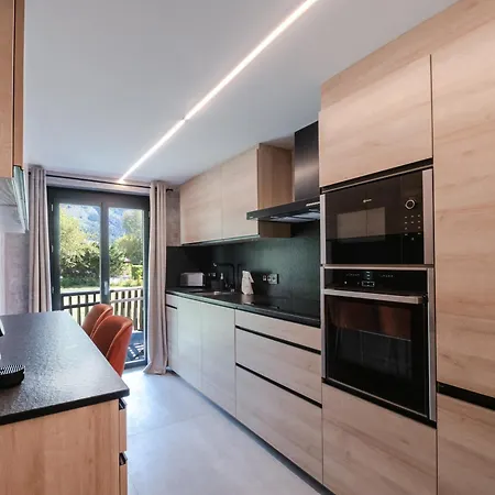 Demi-chalet Confortable A Avec Wifi Et Parking, 6 Pers. - Fr-1-343-228 Apartman Chamonix