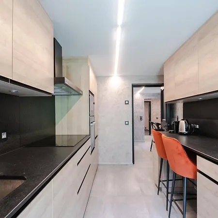 Demi-chalet Confortable A Avec Wifi Et Parking, 6 Pers. - Fr-1-343-228 霞慕尼